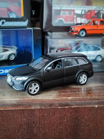 Audi Q7 V12
